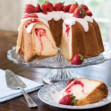 Strawberry Pound Cake (BBW type) - 2.5 oz clamshell